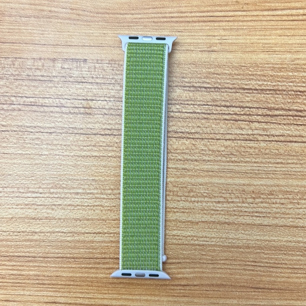 NEW[BAND] White-Green Strap Loop For Apple Watch - Picture 2 of 3